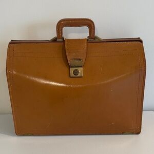 Vintage briefcase topgrain cowhide doctor’s bag Cooper Weeks made in Canada